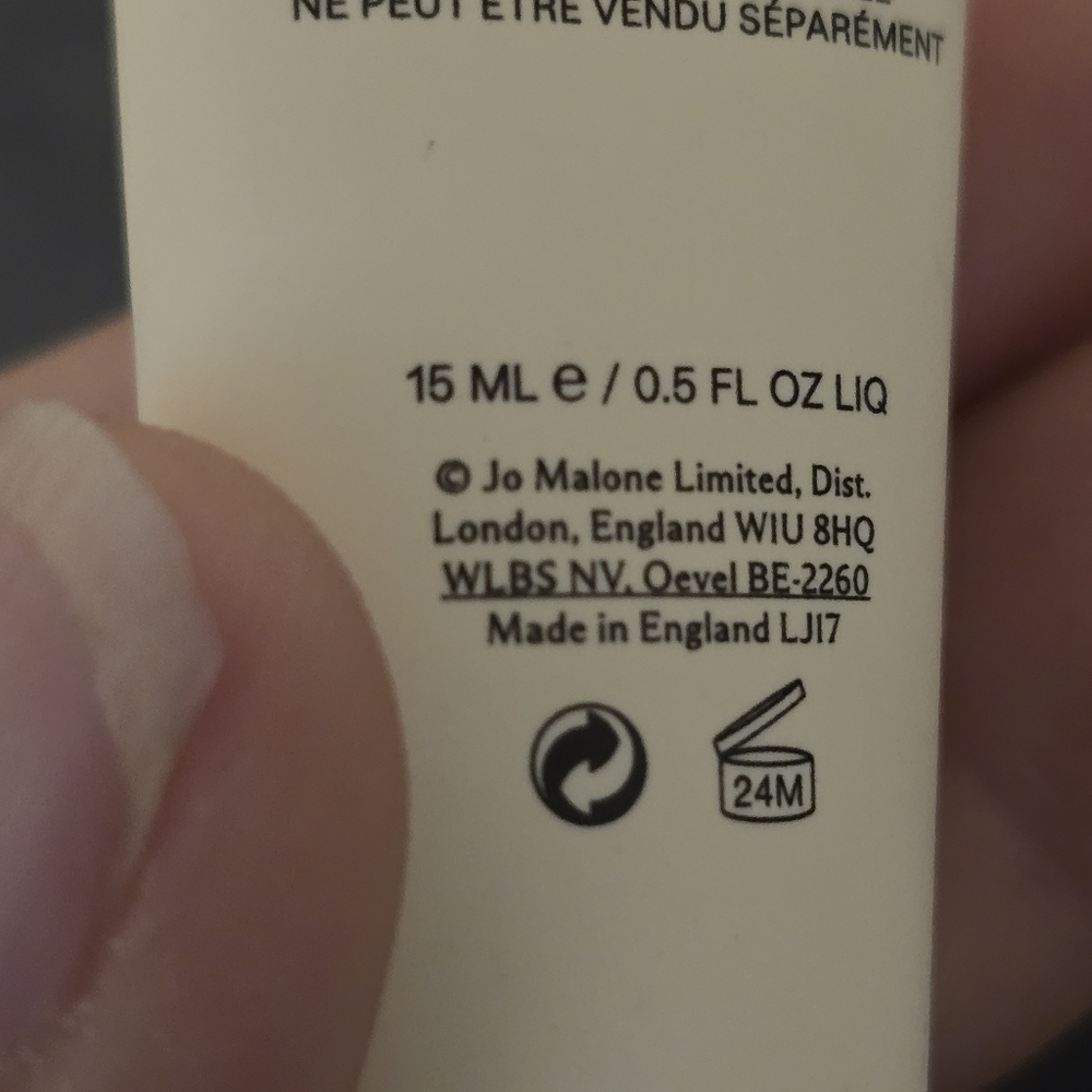 Jo Malone Blackberry & Bay Set- Cologne 1.5ml (Vial) And Body Lotion 15ml - Picture 5 of 6